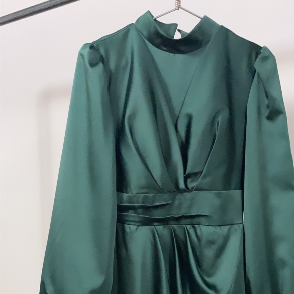 Green maxi dress